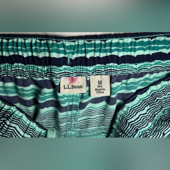 L.L.Bean Men’s Baggies Size Medium Light Green Sea Foam Ocean Wave Print - Picture 9 of 16